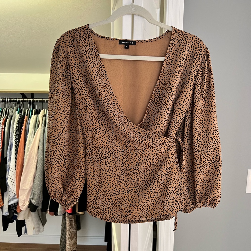 Leopard cross tie v-neck blouse